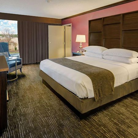 Doubletree By Hilton Decatur Riverfront Ngoại thất bức ảnh