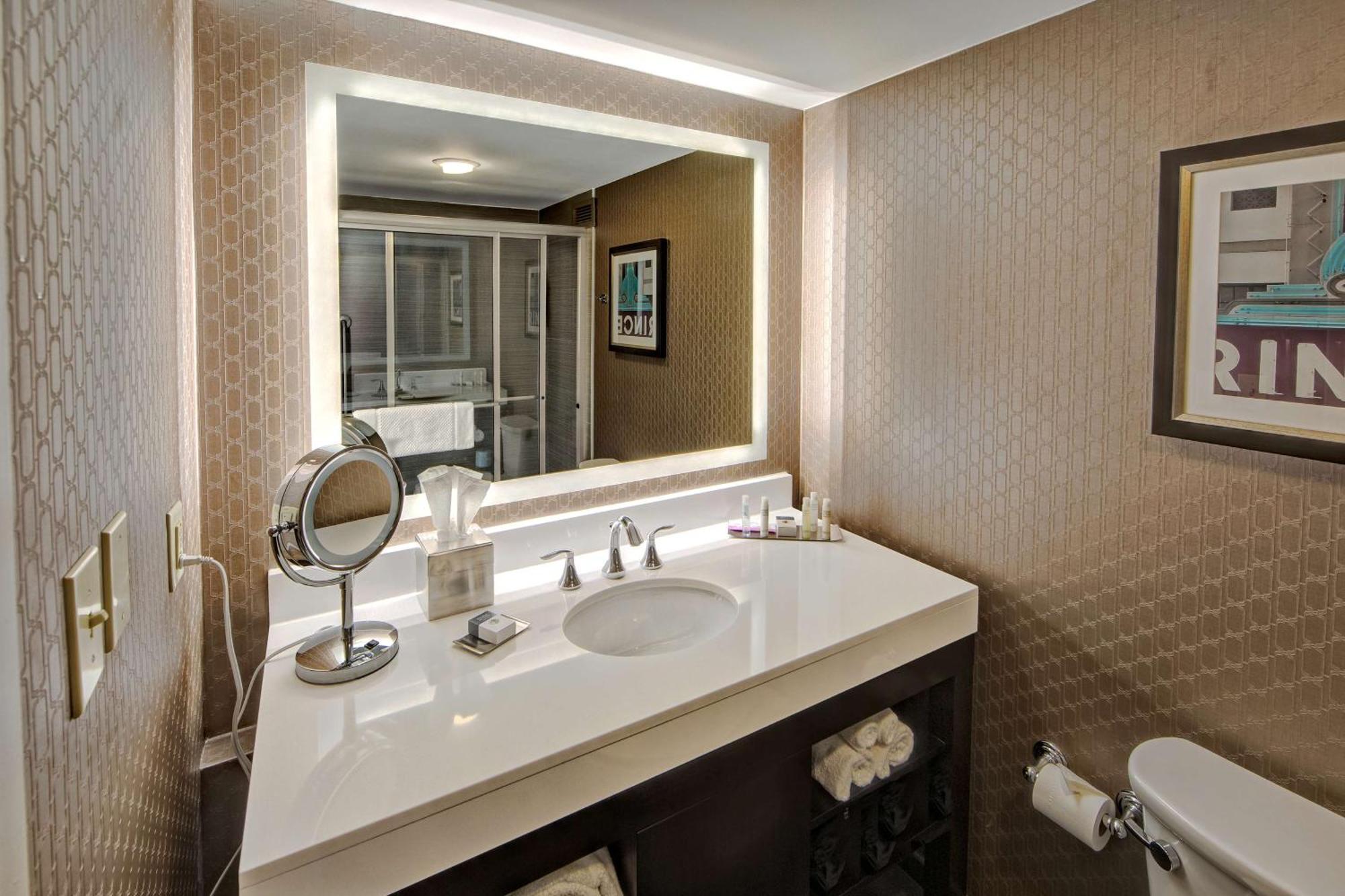 Doubletree By Hilton Decatur Riverfront Ngoại thất bức ảnh