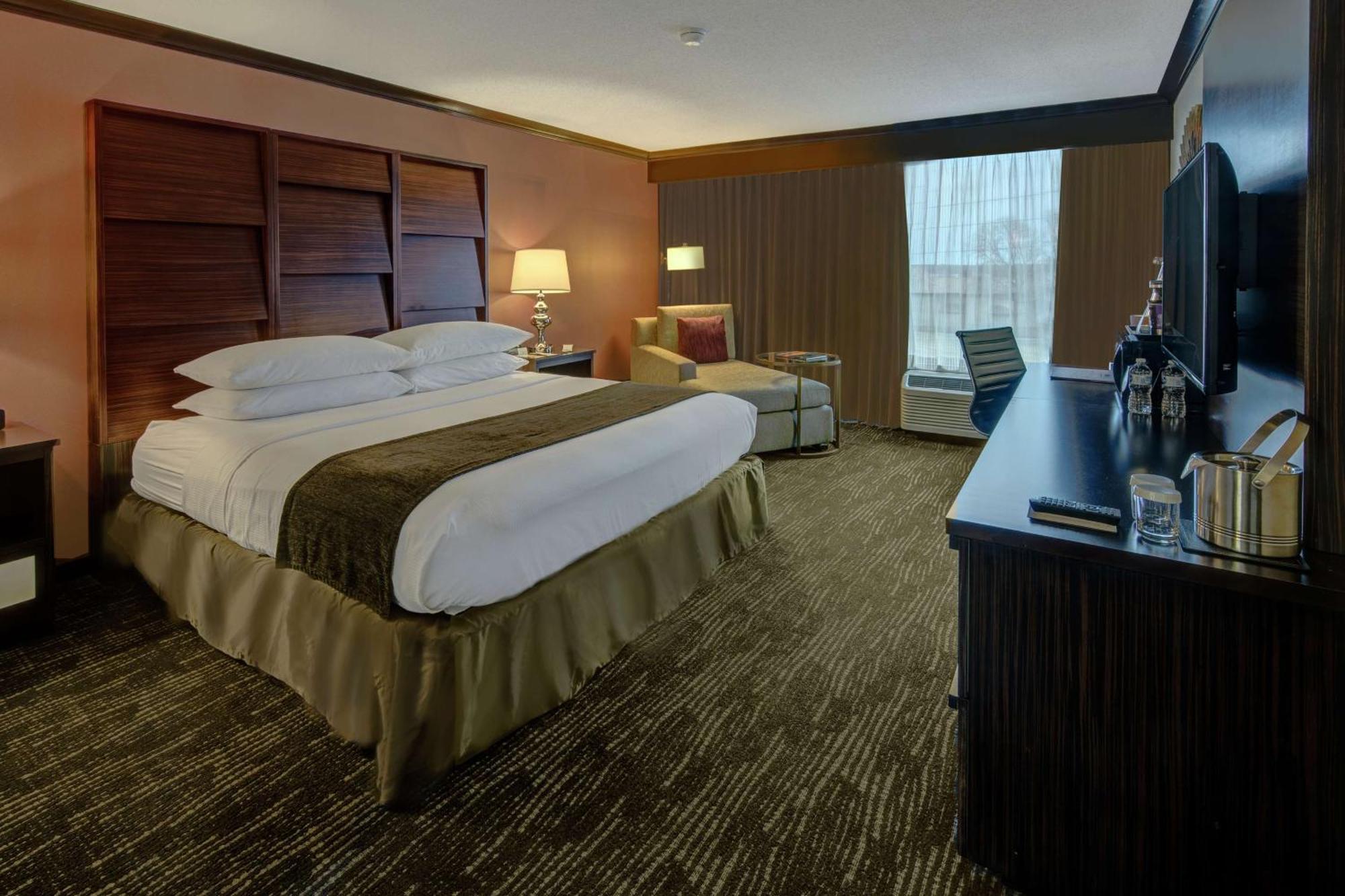 Doubletree By Hilton Decatur Riverfront Ngoại thất bức ảnh